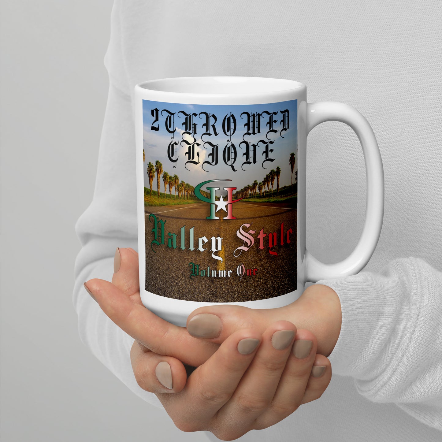 2 Throwed Clique - Valley Style Vol. 1 White Glossy Mug